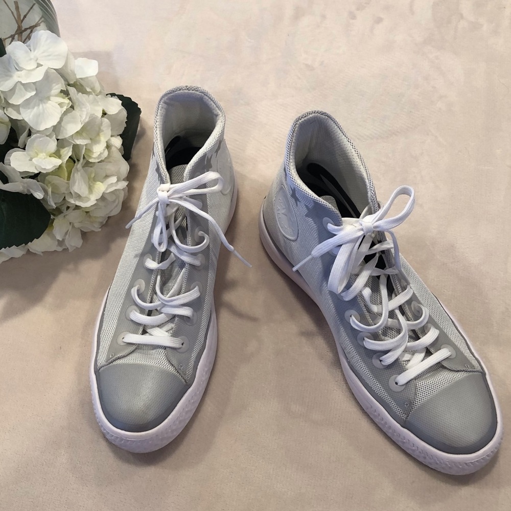 Converse All Star Modrn Gray & White Unisex High Tops, Size Womens 8.5, Mens 7